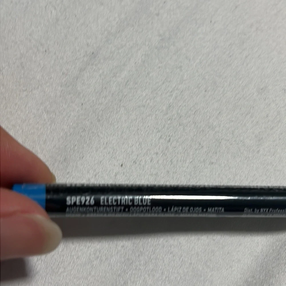 💜🎉NYX Electric Blue Eye Pencil